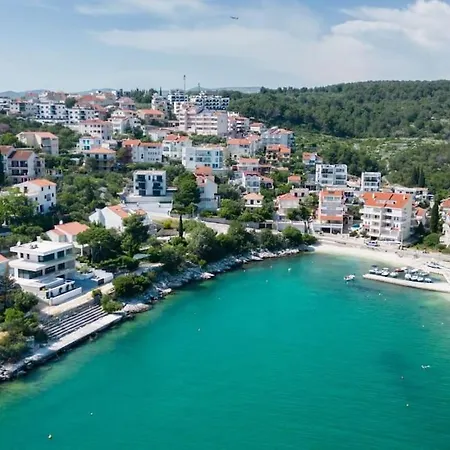 Luxury Villa, 40 Sqm Heated Private Pool, Gym, Seaview, 200m To Beach, 7 Bedrooms Trogir