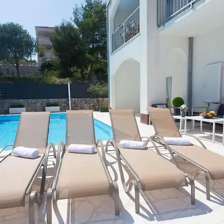 Luxury Villa, 40 Sqm Heated Private Pool, Gym, Seaview, 200m To Beach, 7 Bedrooms * Trogir